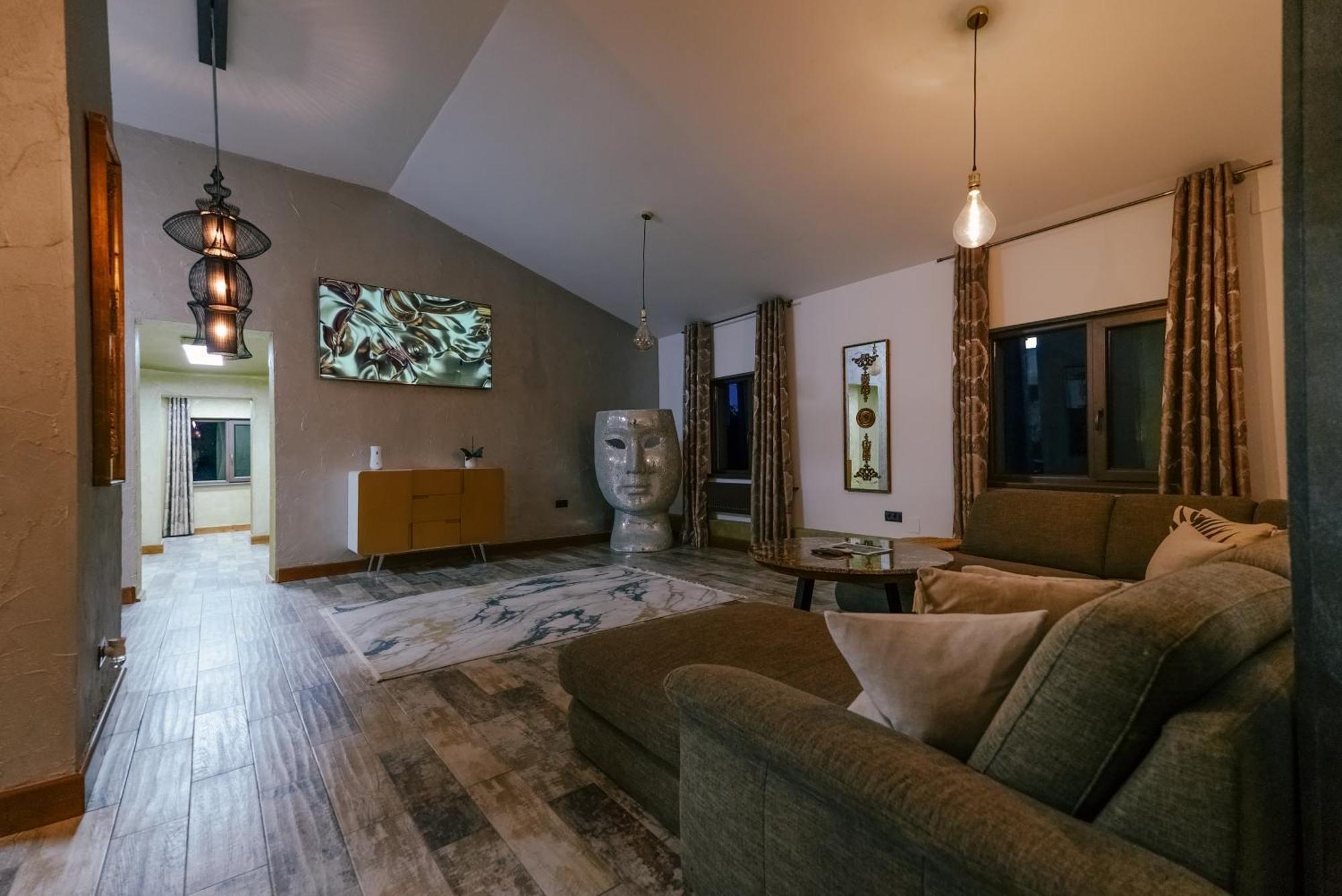 Madison Lake Villa Балотешти Экстерьер фото